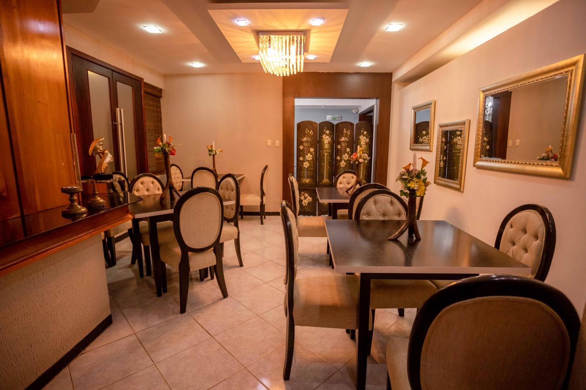 Casa Lolita Hotel-Boutique Портовиехо Екстериор снимка
